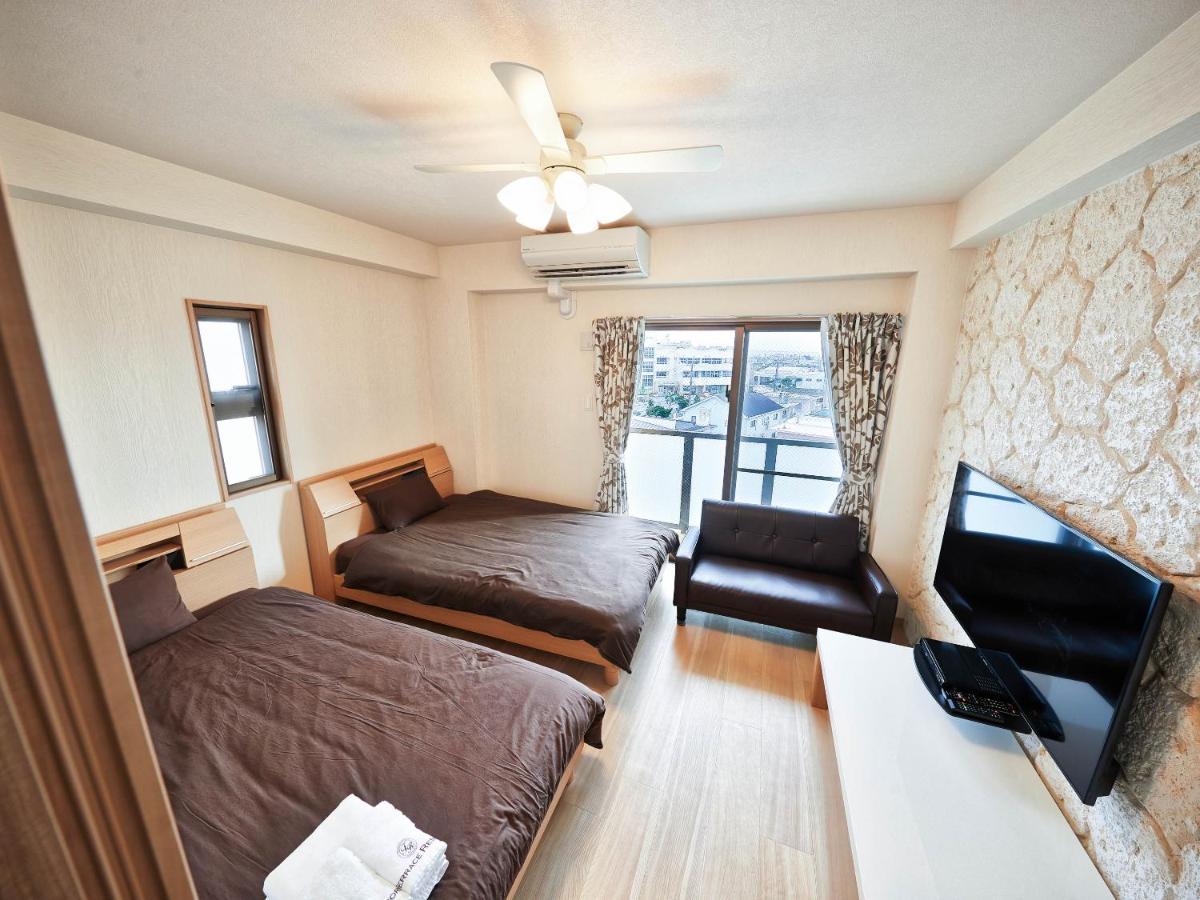 Terrace Resort Chatan West Экстерьер фото