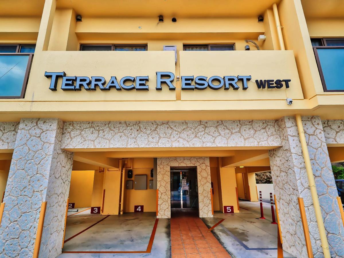 Terrace Resort Chatan West Экстерьер фото