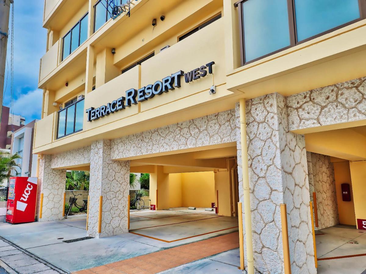 Terrace Resort Chatan West Экстерьер фото
