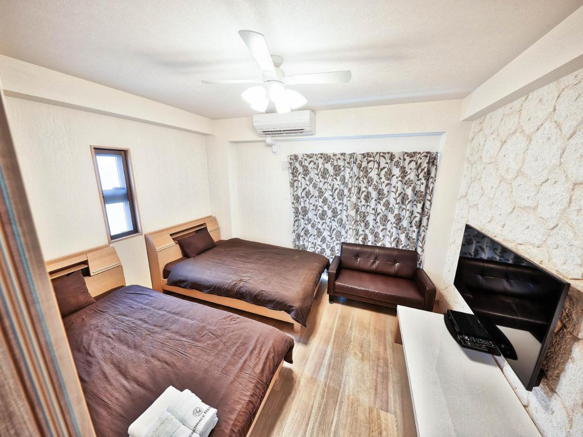 Terrace Resort Chatan West Экстерьер фото