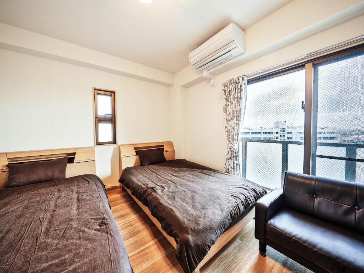 Terrace Resort Chatan West Экстерьер фото