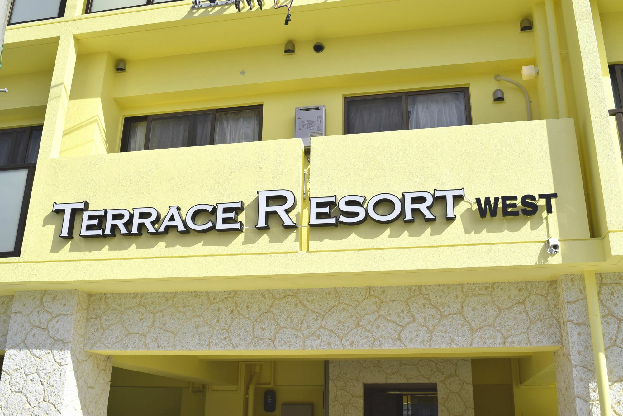 Terrace Resort Chatan West Экстерьер фото